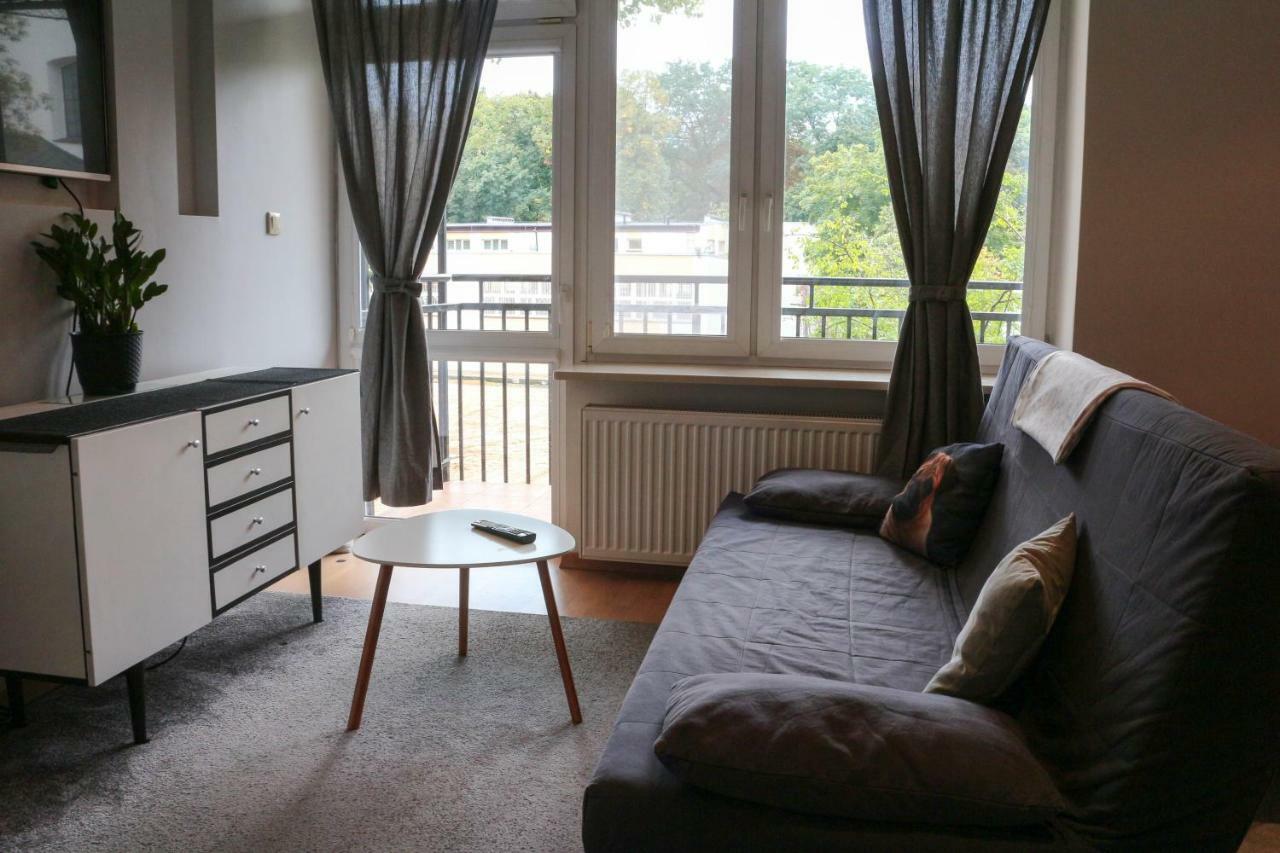 Old Town Garden Apartment Netflix Warsaw Luaran gambar